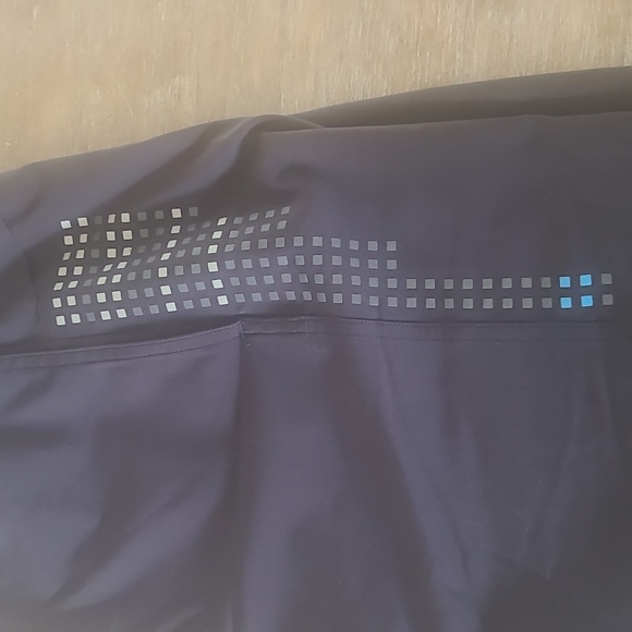 Lululemon Shorts in Size large. Black with squares on each side. - Picture 4 of 7